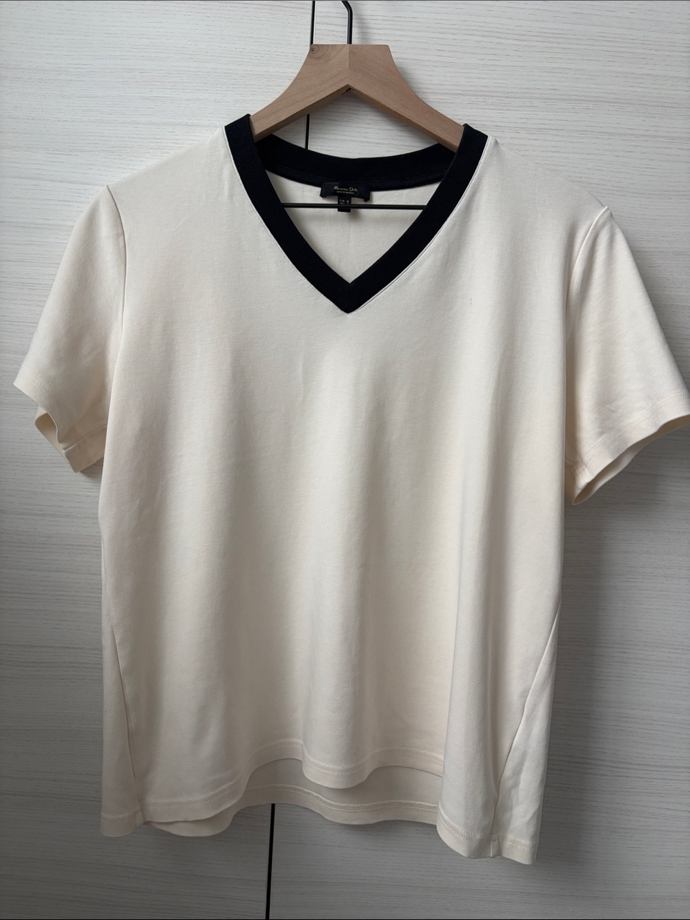 Massimo Dutti Cream V-Neck Short Sleeve Shirt with Black Trim